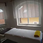 Manor 아파트 *