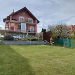 Manor 아파트 *