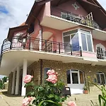 Manor 아파트