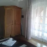 Manor 아파트